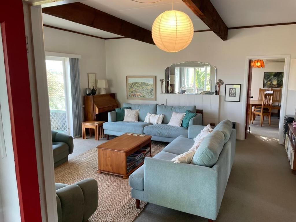 Jacaranda Lodge - Napier Hill Holiday Home Экстерьер фото