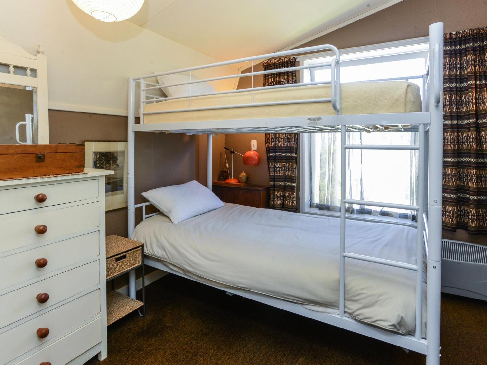 Jacaranda Lodge - Napier Hill Holiday Home Экстерьер фото