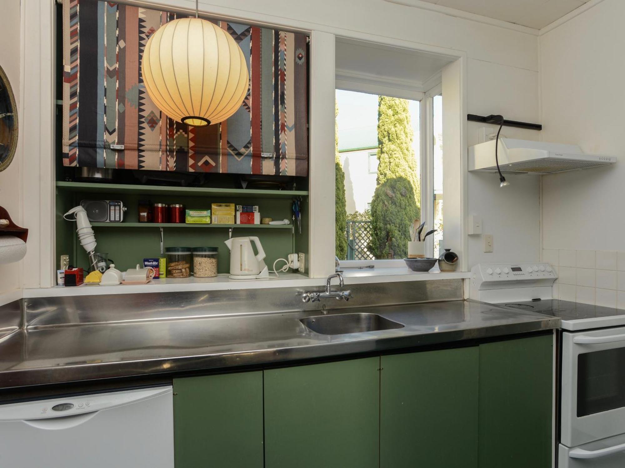 Jacaranda Lodge - Napier Hill Holiday Home Экстерьер фото