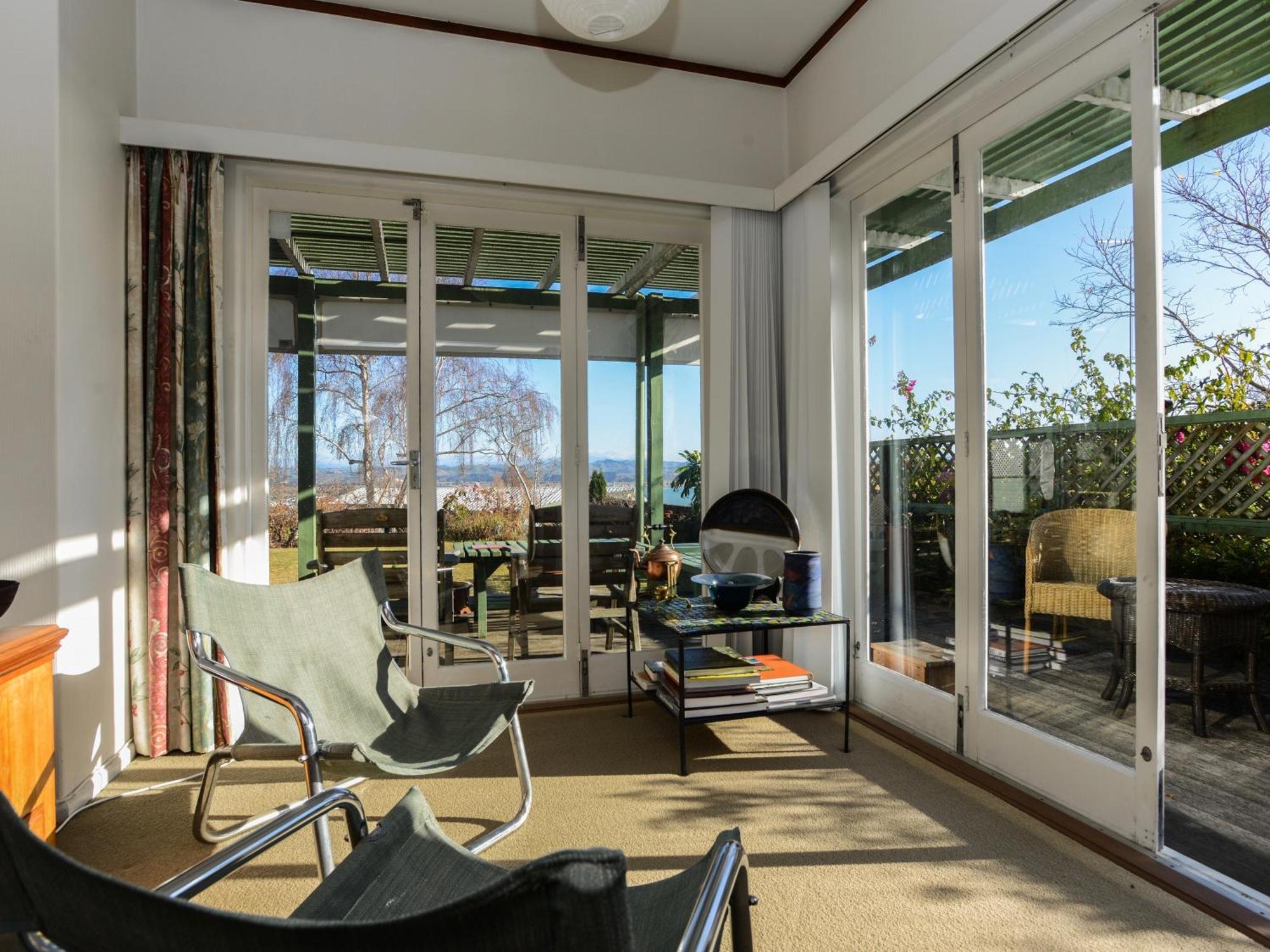 Jacaranda Lodge - Napier Hill Holiday Home Экстерьер фото